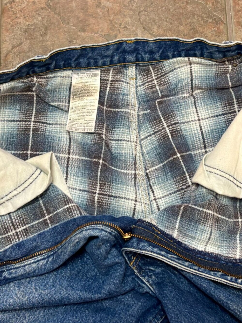 ~~Carhartt Men's Jeans Size 42x32 Relaxed Straight Leg Flannel Lined Blue Denim
